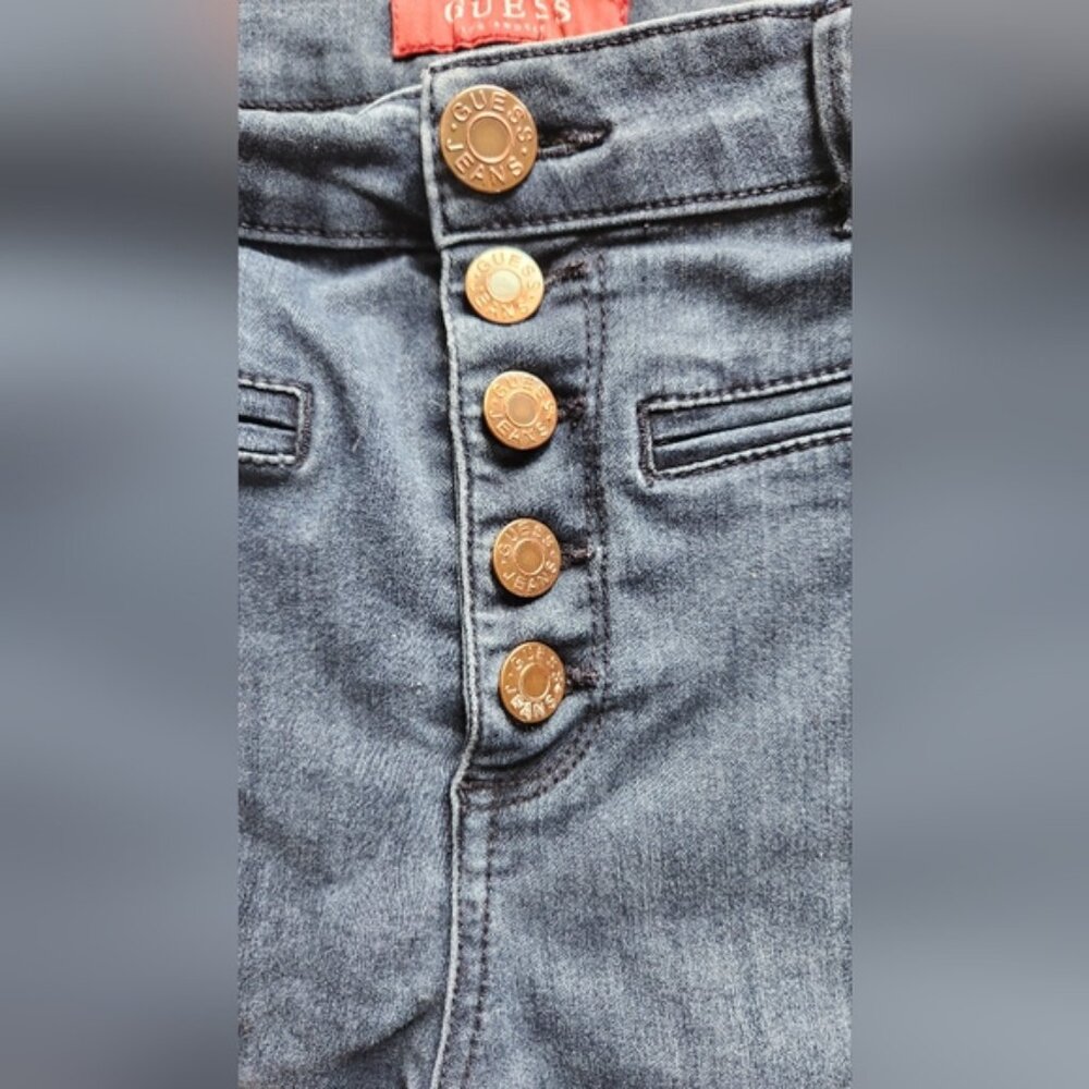 High Waisted Vintage Buttoned Jean Guess Capris 26 Tons Of Stretch. - Picture 10 of 11